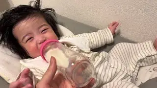 Maori can't help but smile as she drinks her favorite milk.  #89 #授乳 #milk  #child #子育て #baby #fun