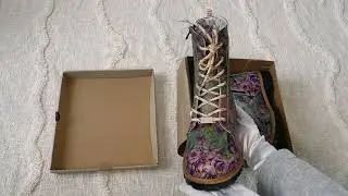 Unboxing: nov&eacute; boty s motivem lebky a havrana TFS1004