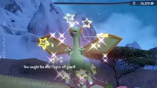 Shiny Flygon in Pok&eacute;mon Violet
