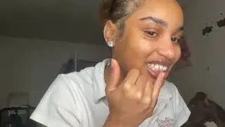 Watch me do my lashes(what I do this that ) life pretty boring 😴💕