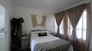 Top Floor Apartment with Table Mountain Views and Single Garage