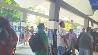 Fila de pedestre de bom despacho para Salvador pegar o ferry Salvador Bahia