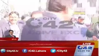 Speaker National Assembly Ayaz Sadiq arrival of Shahbaz Pan Shop