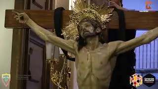 Besapi&eacute;s de la imagen del Stmo Cristo de la Agon&iacute;a y traslado a sus andas 2022 Novelda Digital