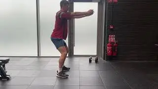 Counterbalance Squat - Exercise Tutorial
