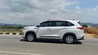 Toyota Innova Hycross Road Presence | Super White Colour