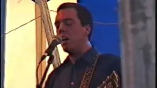 Roadside Monument - Nothing Short of a Comfortable Situation (live)