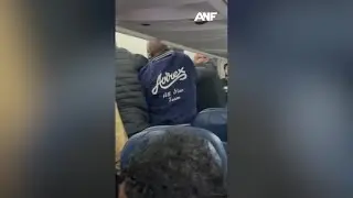 Video shows unruly passenger disrupting flight bound for Atlanta