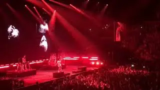Billie Eilish - bury a friend (live) New Zealand Spark Arena