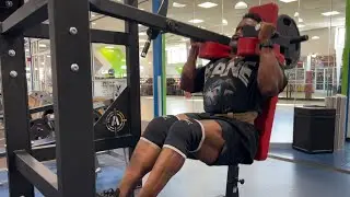 PUBLIC GYM LEG DAY | QUAD & HAMSTRINGS DESTROYED 