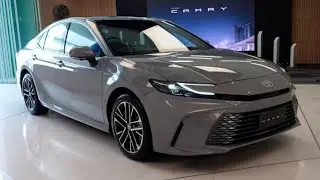 2025 Toyota Camry Modern Family Sedan