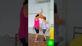 Experimente esta Atividade Recreativa de Memória Corporal usando Balões na testa #recreação #balão