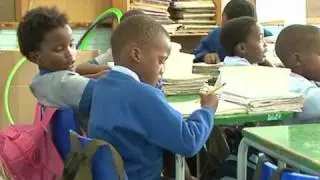 Miss South Africa promotes global education campaign