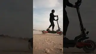 DAMN! This electric scooter by Varla is insane!🔥😭 #varlascooters #electricscooter #escooter