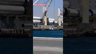 Heavy pipe offloading by vehicle crane 🏗️