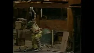 Findus h&auml;nger sig