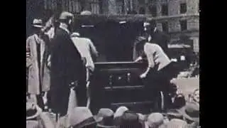 Hardeen - The Substitution Trunk (1930's)