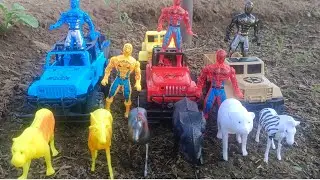 Spiderman & Superhero Jeep with Wild Animals | Mini Toys Video