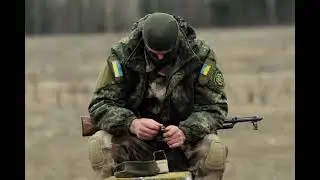 Чекає Мати 