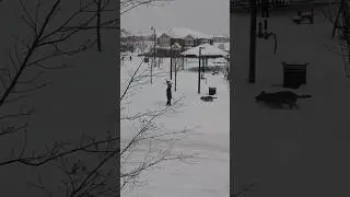Winter Life in Canada 🇨🇦 #shorts #shortvideos #shortfeed #wintervibes #canada #canadalife #snowfall