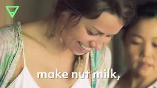 Teaser  Sayuri E1  Raw Food Introduction