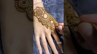 Cute Backhand Mehndi #backhandmehndi  #mehndi #hennadesign #mehndidesign #music #newsong #shorts