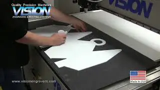 VR48 CNC Router/ Engraver with Oscillating Knife & Creasing Wheel Making a Gift Box with Coroplast.