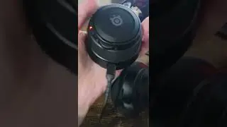 Arctis Nova 7x not powering on.