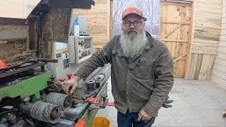 Замена ножей в быстрорежущих стальных головках нашего фрезерного станка!
