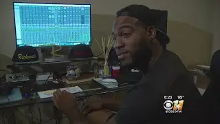 Cowboys' Rico Gathers Shows Off Musical Talent