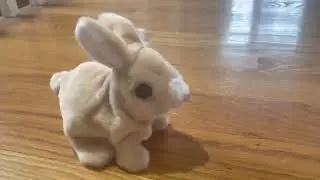 Hopping tan bunny toy￼
