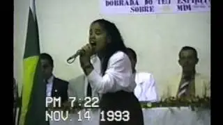 Cassiane igreja pequena.