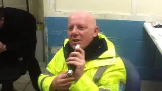 Security guard singing 'When Will I Be Famous - Bros'