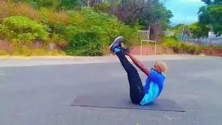 Strength and Abs workout #Outdoorworkouts#Noweightsnoproblem