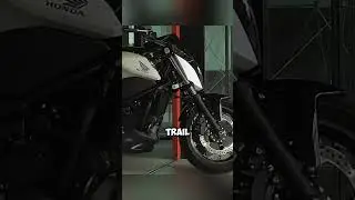 Этот мотоцикл Honda стоит сам по себе!