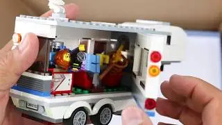 Lego City Pickup & Caravan 60182 box full