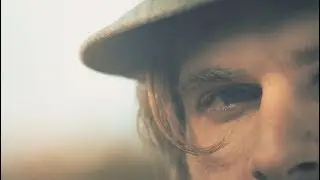 Adam Lanči (cocoman) - 1. Na špatný adrese (official video)