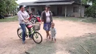 Ethnic Lanna Fair Trade Video Handbags Textiles Hmong Hill Tribe Thailand