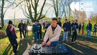 Emotional Groovy Techno Mix from a Berlin Park Party | MAURER