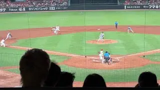 2025/08/28 マツダスタジアム (広島－巨人) 2回裏の様子 (カープ逆転(再先制)シーン)
