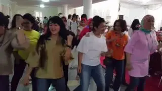 Flashmob genk joged sepedahan