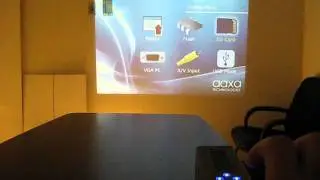AAXA M1 micro projector as standalone Powerpoint player