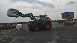 Prezentacja ciągnika Fendt serii 300 z ładowaczem czołowym
