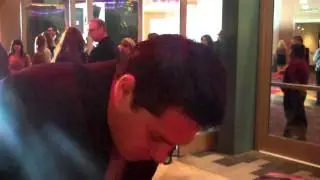 eddie spears signing autographs at the hell on wheels premiere 10 27 11