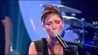 2004-10-22 - Delta Goodrem - Out of the Blue (Live @ TOTP)