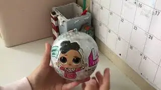 Распаковка куклы лол Bling series 2 шарик