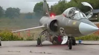 CF-104D 637 startup 260808