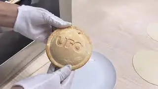 UFO Burger Machine