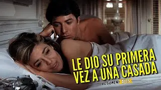 CHICO VIRGEN SE ENAMORA DE LA AMIGA DE SU MAMÁ Y LUEGO DE SU HIJA PERO NO SUPO QUE HACER CON LAS DOS