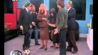 Casa de Gran Cu&ntilde;ado Vip, juegan al futbol - Videomatch